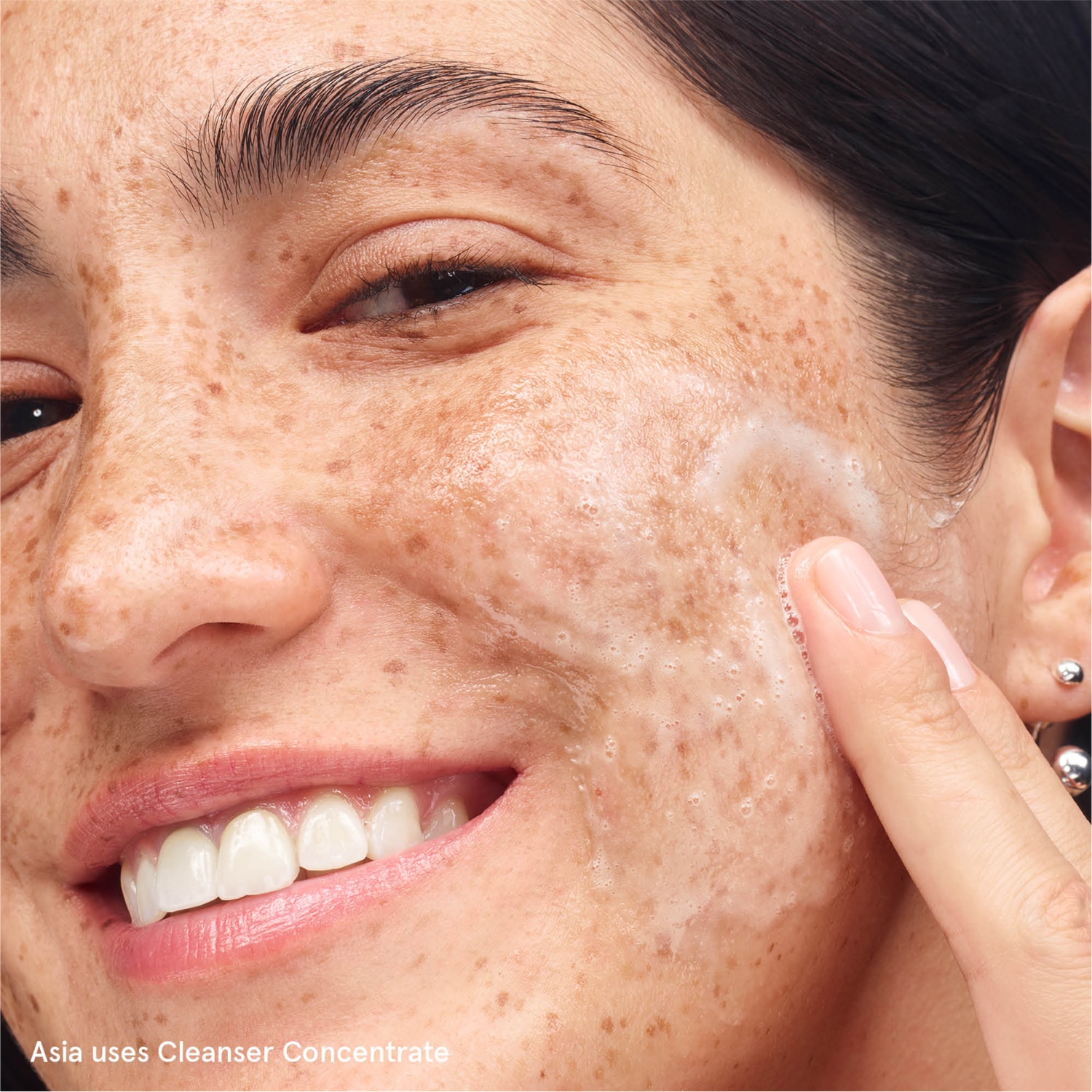CLEANSER CONCENTRATE AHA CLARIFYING AND EXFOLIATING FACE WASH (JABÓN FACIAL CONCENTRADO AHA CLARIFICANTE Y EXFOLIANTE)